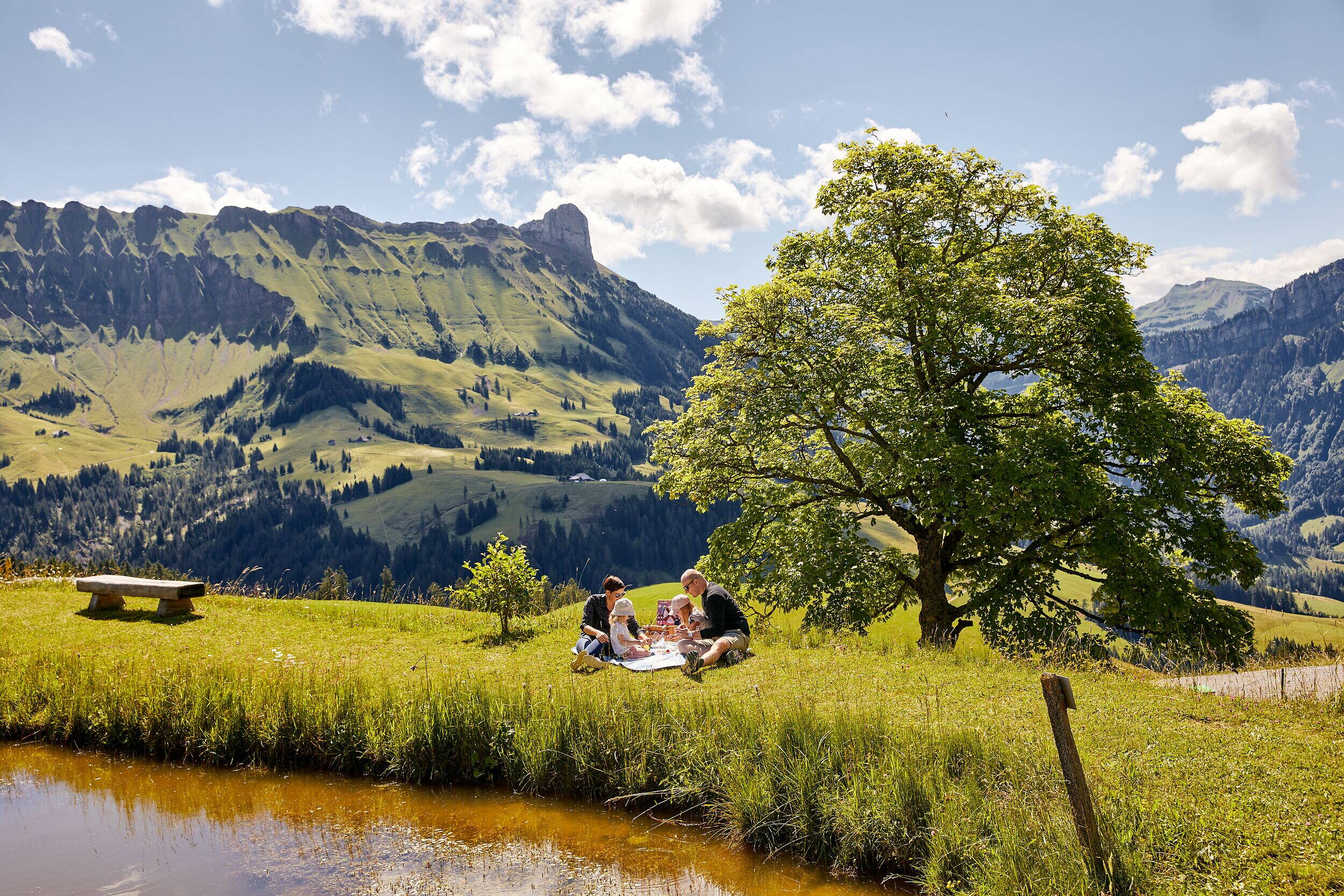 picknick_berggasthaus_marbachegg_marbach_beat_brechbuehl_5.jpg