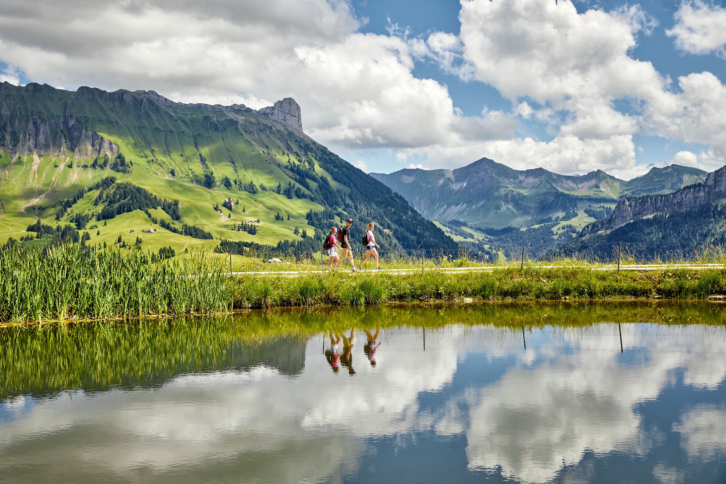 Wandern_Marbachegg_Marbach_Beat Brechbuehl (1).jpg Wandern_Marbachegg_Marbach_Beat Brechbuehl (1)